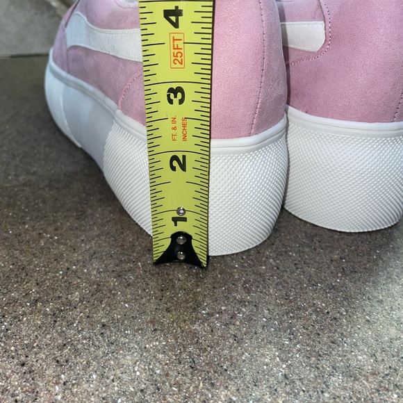 🆕Madden Girl “Ollie” Pink Lace Up platform Sneaker, Size 8.5 - Picture 12 of 14